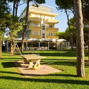 **** Aparthotel La Pineta Italien